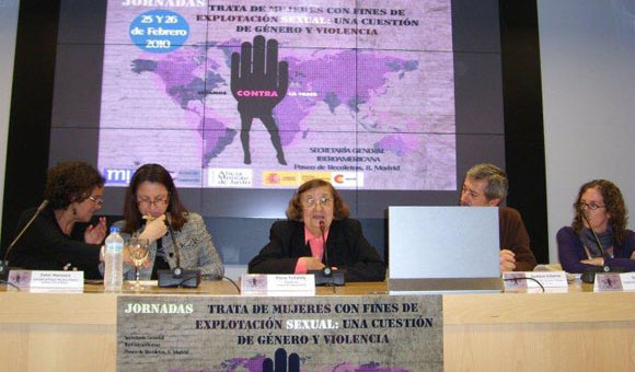 S� vos tambi�n protagonista, sac� tarjeta roja al maltratador.